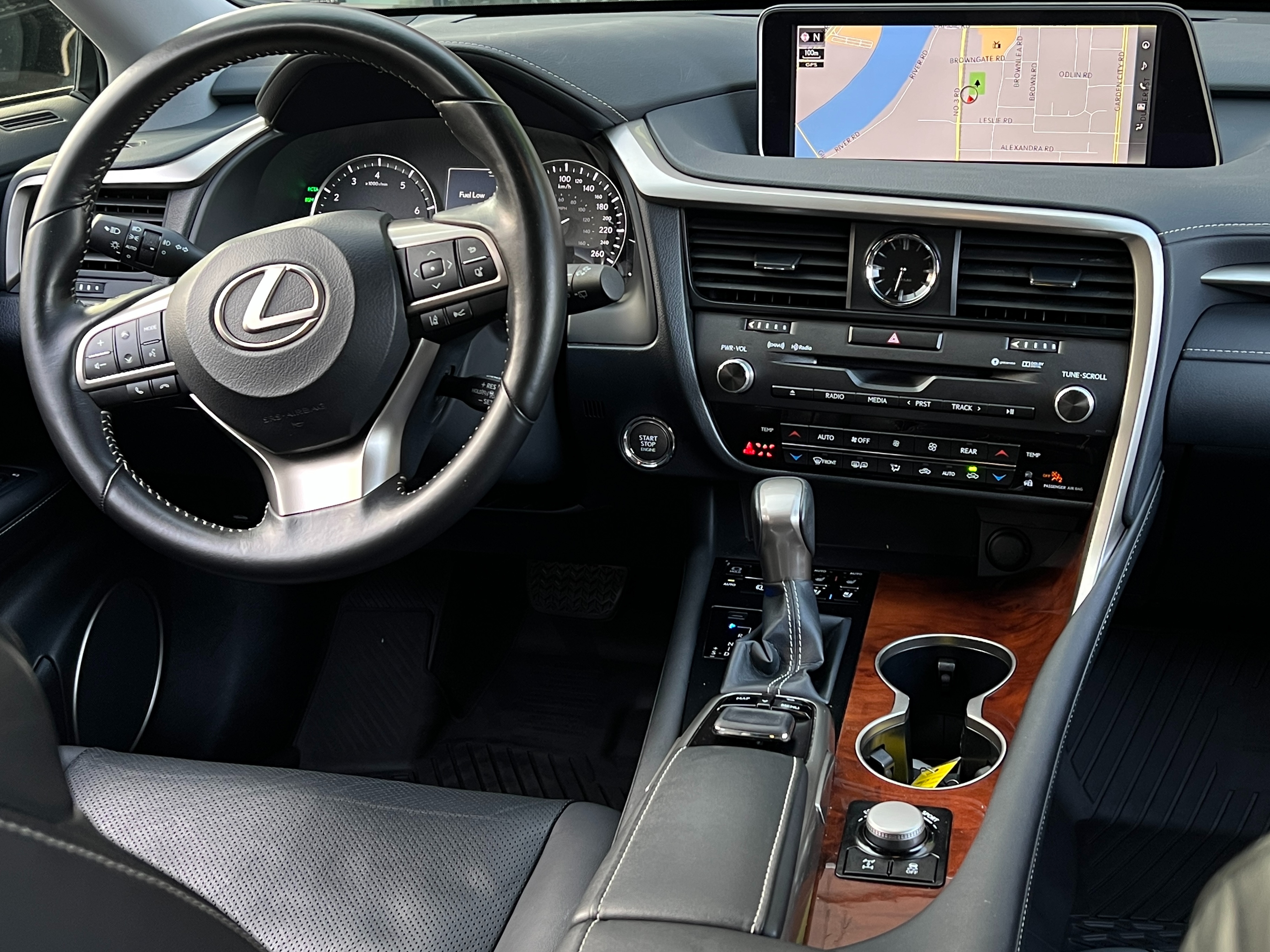 2018 Lexus RX350L | No accident  - Image 14